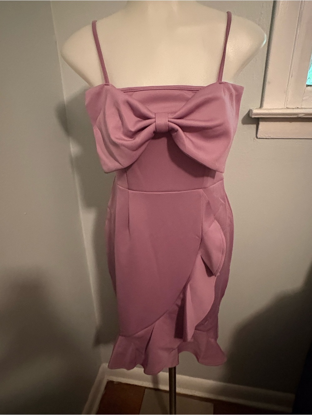VENUS Mauve Bow-Front Spaghetti Strap Mini Dress